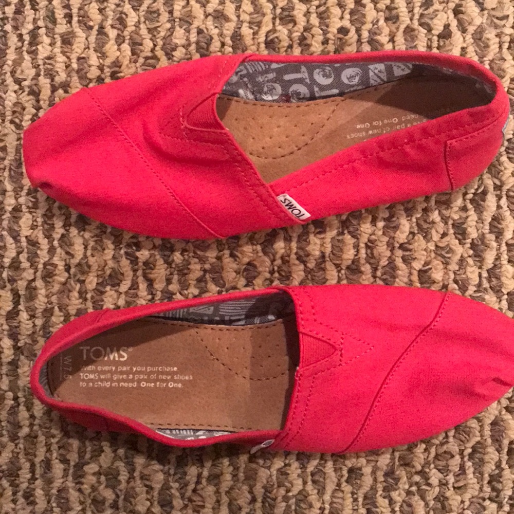 Toms size 7.5